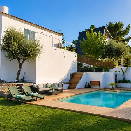Vil·la Paradise Silvia, Detached With Private Pool Near Sitges